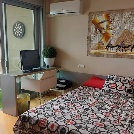 Apartment Amazing 3 Bedrooms Apartment *
