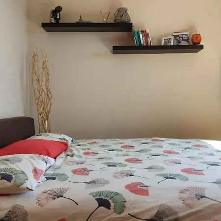 Apartment Amazing 3 Bedrooms Apartment *