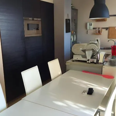 Amazing 3 Bedrooms Apartment Apartment