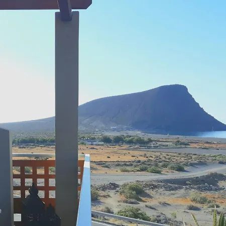Apartment Amazing 3 Bedrooms Apartment El Medano (Tenerife)