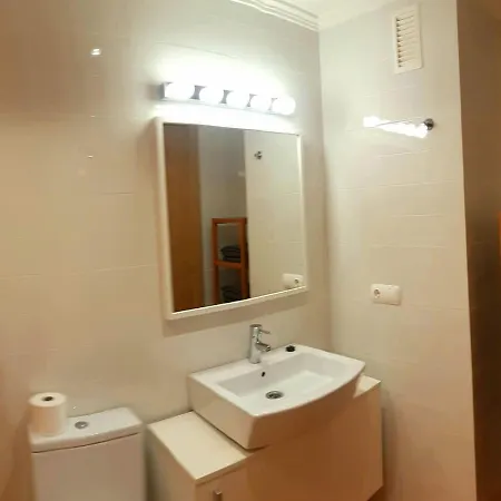 Apartment Amazing 3 Bedrooms Apartment